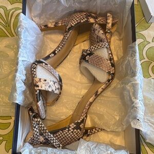 Women's Snakeskin Heels